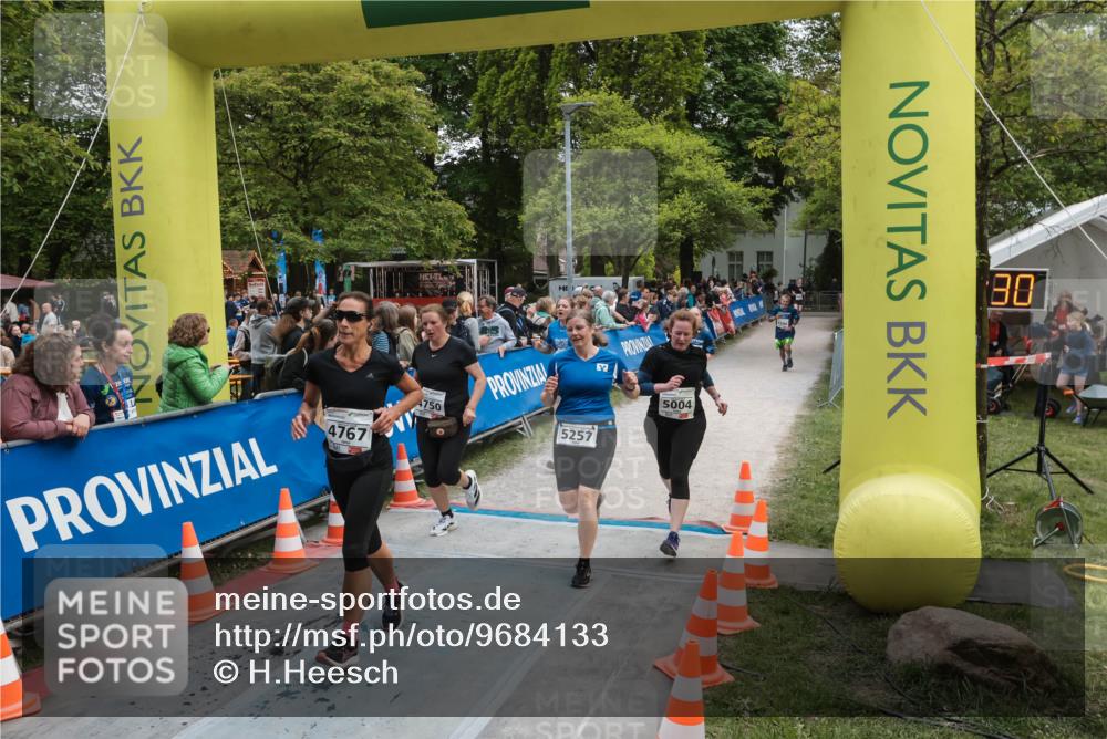 09.05.2026 - Störlauf H.Heesch http://msf.ph/oto/9684133 09.05.2026 19:07:26 Ziel 4767, 5257, 5004 meine-sportfotos.de