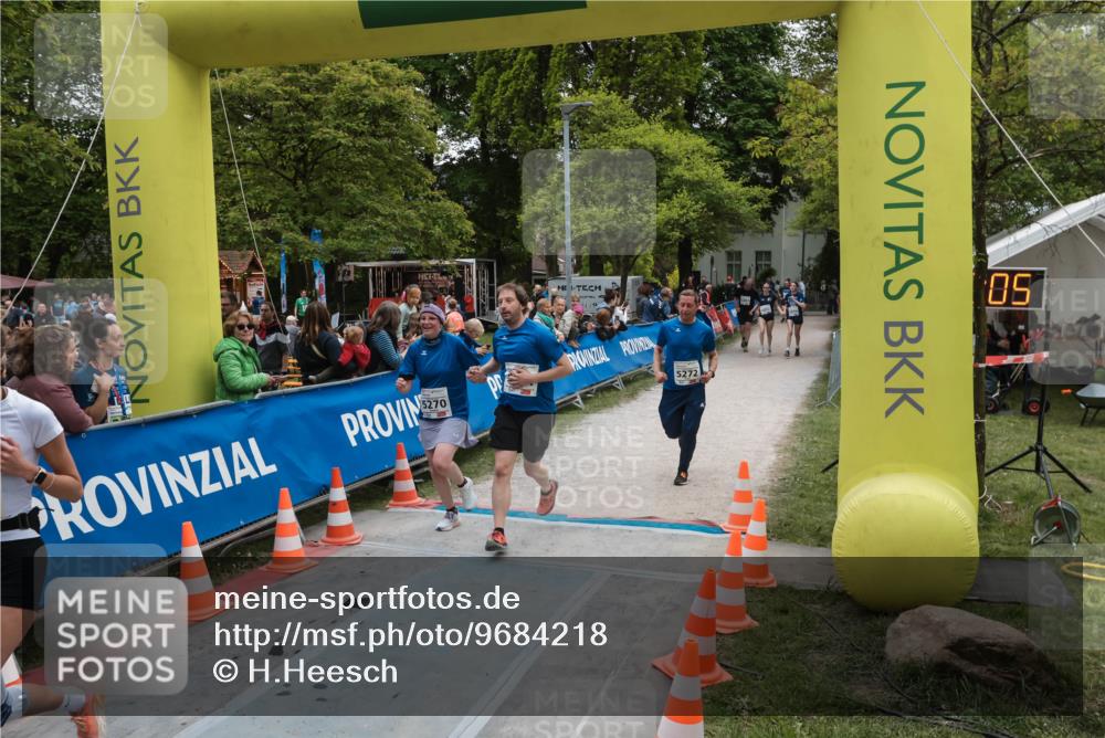 09.05.2026 - Störlauf H.Heesch http://msf.ph/oto/9684218 09.05.2026 19:16:01 Ziel 5270, 5272, 50 meine-sportfotos.de