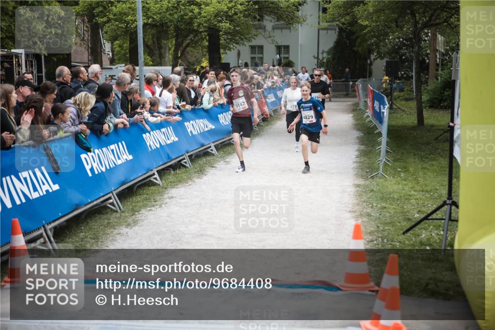 09.05.2026 - Störlauf H.Heesch http://msf.ph/oto/9684408 09.05.2026 18:50:04 Ziel 5142, 478, 4829, 79 meine-sportfotos.de