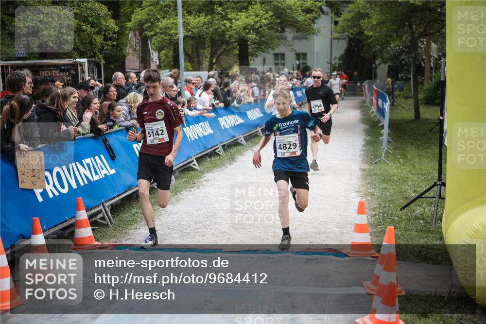 09.05.2026 - Störlauf H.Heesch http://msf.ph/oto/9684412 09.05.2026 18:50:05 Ziel 0, 5142, 4794, 4829 meine-sportfotos.de
