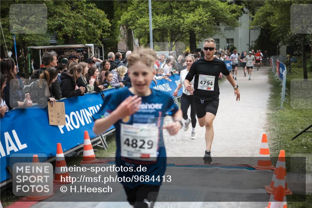 09.05.2026 - Störlauf H.Heesch http://msf.ph/oto/9684413 09.05.2026 18:50:06 Ziel 4829, 4794 meine-sportfotos.de