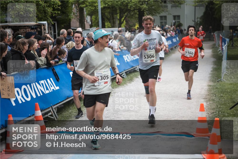 09.05.2026 - Störlauf H.Heesch http://msf.ph/oto/9684425 09.05.2026 18:50:13 Ziel 305, 5306, 5160 meine-sportfotos.de