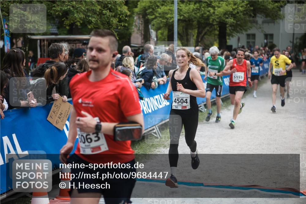 09.05.2026 - Störlauf H.Heesch http://msf.ph/oto/9684447 09.05.2026 18:50:30 Ziel 10, 063, 4504, 5193, 4695 meine-sportfotos.de