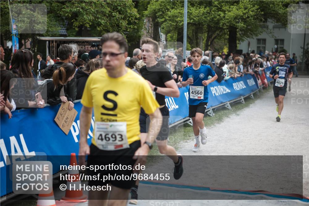 09.05.2026 - Störlauf H.Heesch http://msf.ph/oto/9684455 09.05.2026 18:50:33 Ziel 10, 4693, 4560, 4425 meine-sportfotos.de