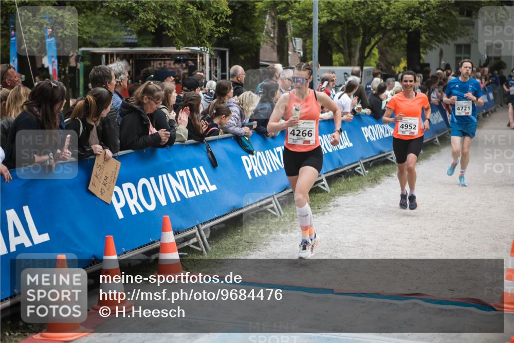 09.05.2026 - Störlauf H.Heesch http://msf.ph/oto/9684476 09.05.2026 18:50:51 Ziel 10, 4266, 4952, 4721 meine-sportfotos.de