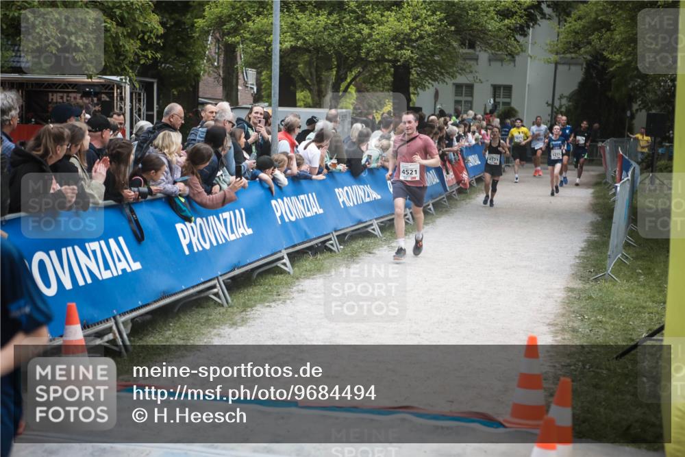 09.05.2026 - Störlauf H.Heesch http://msf.ph/oto/9684494 09.05.2026 18:51:00 Ziel 4521, 4571, 215 meine-sportfotos.de