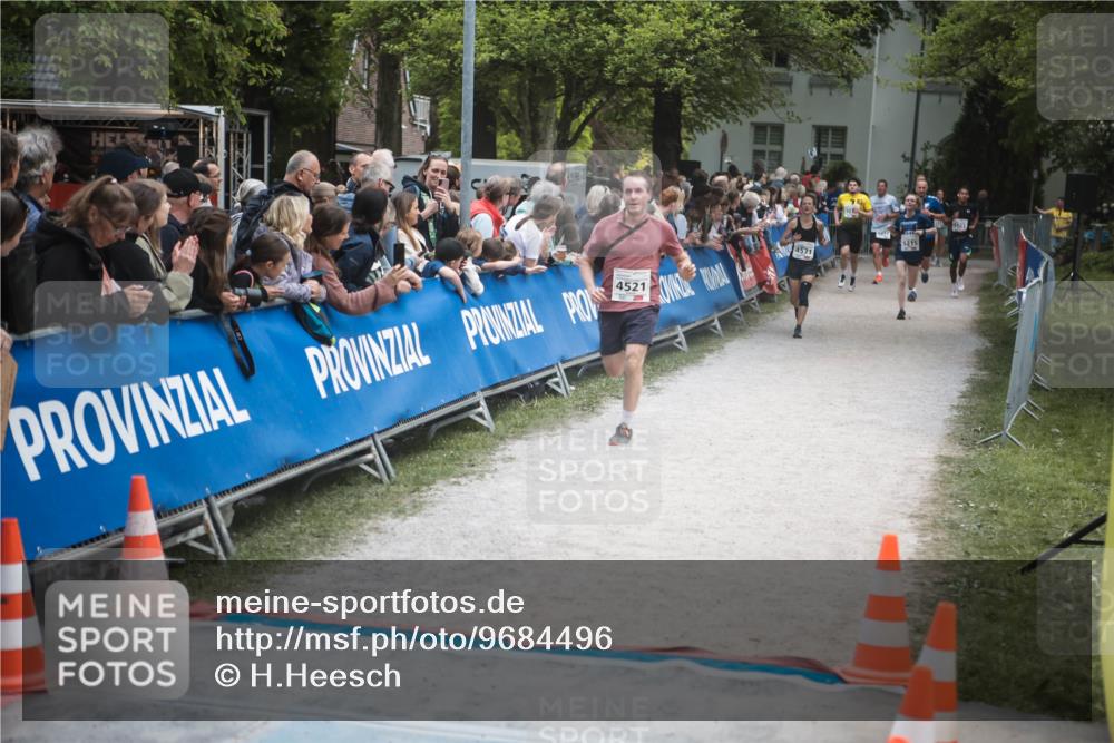 09.05.2026 - Störlauf H.Heesch http://msf.ph/oto/9684496 09.05.2026 18:51:01 Ziel 4521, 4571, 5215 meine-sportfotos.de