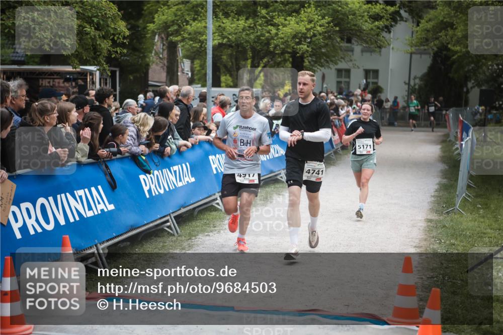 09.05.2026 - Störlauf H.Heesch http://msf.ph/oto/9684503 09.05.2026 18:51:09 Ziel 4917, 4741, 5171 meine-sportfotos.de