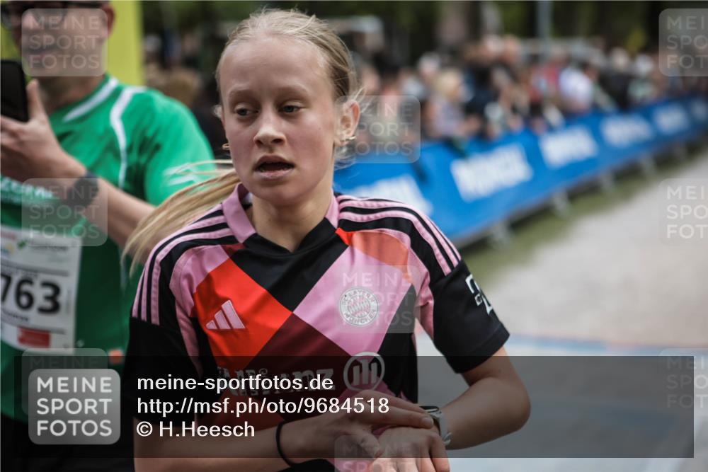 09.05.2026 - Störlauf H.Heesch http://msf.ph/oto/9684518 09.05.2026 18:51:22 Ziel 205, 763, 419 meine-sportfotos.de