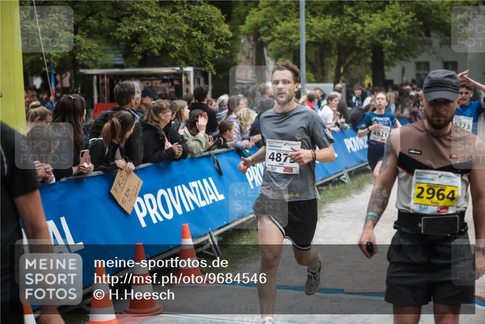 09.05.2026 - Störlauf H.Heesch http://msf.ph/oto/9684546 09.05.2026 18:51:56 Ziel 10, 5273, 2026, 4873, 4821, 2026, 2964 meine-sportfotos.de