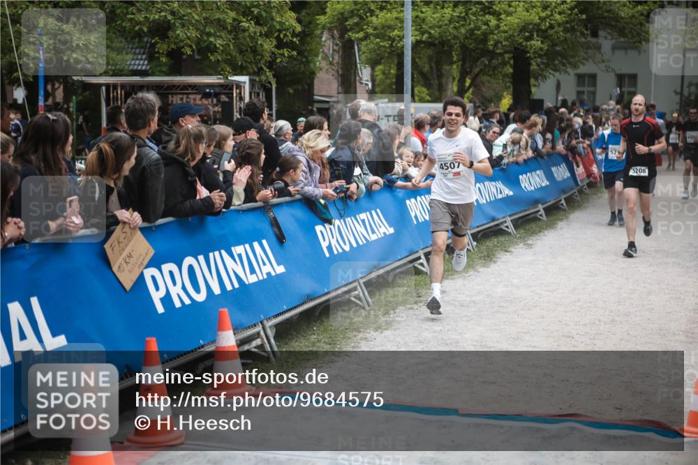 09.05.2026 - Störlauf H.Heesch http://msf.ph/oto/9684575 09.05.2026 18:52:22 Ziel 4507, 525, 5208, 440 meine-sportfotos.de