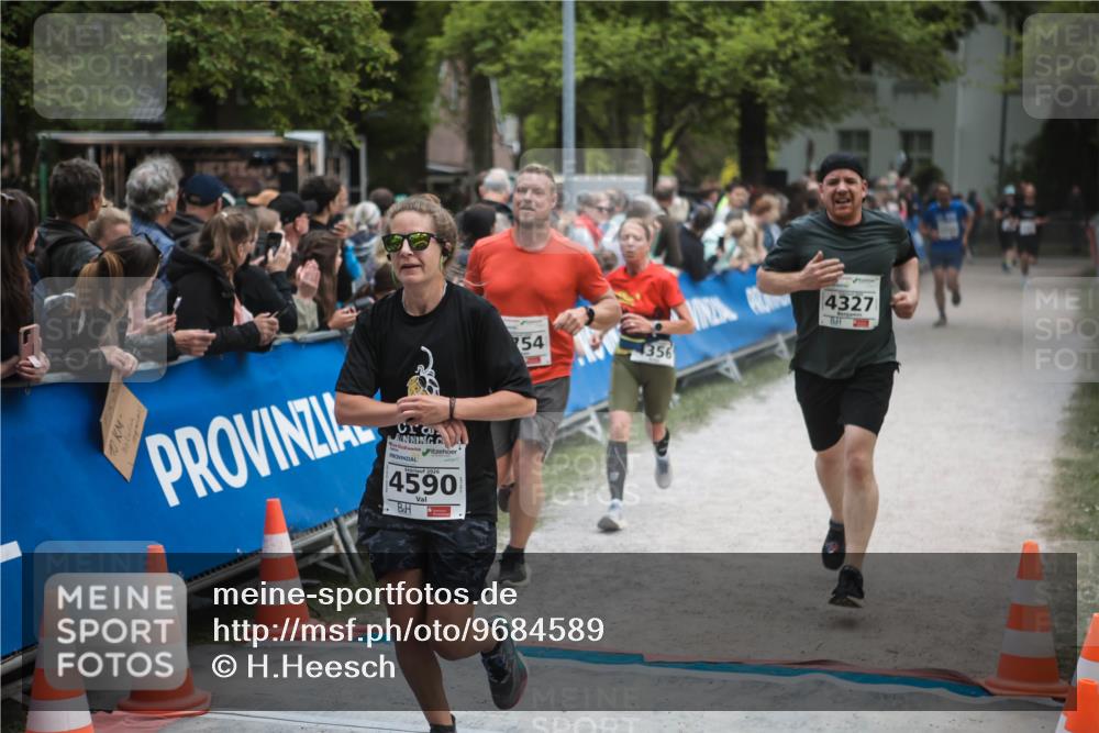 09.05.2026 - Störlauf H.Heesch http://msf.ph/oto/9684589 09.05.2026 18:52:30 Ziel 4590, 54, 356, 4327 meine-sportfotos.de