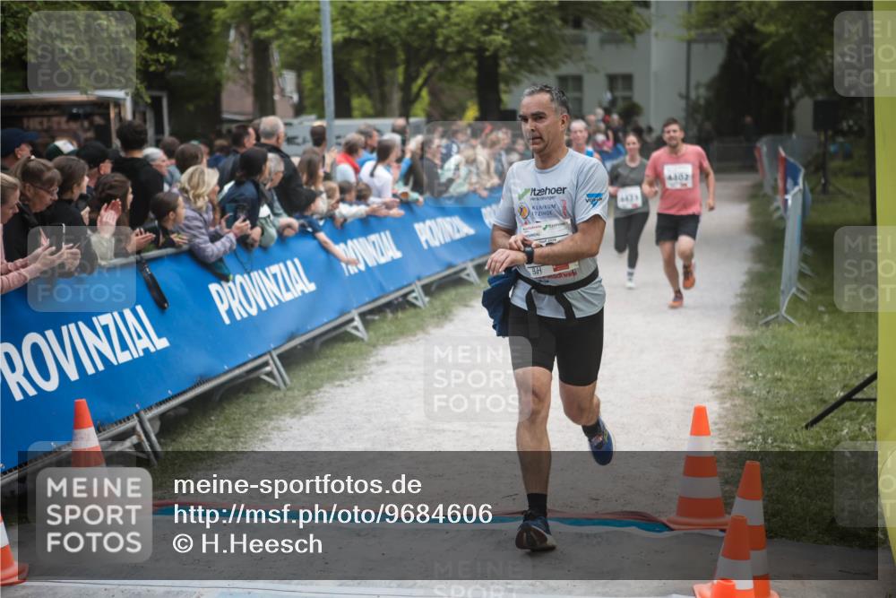 09.05.2026 - Störlauf H.Heesch http://msf.ph/oto/9684606 09.05.2026 18:52:45 Ziel 4402, 4433 meine-sportfotos.de