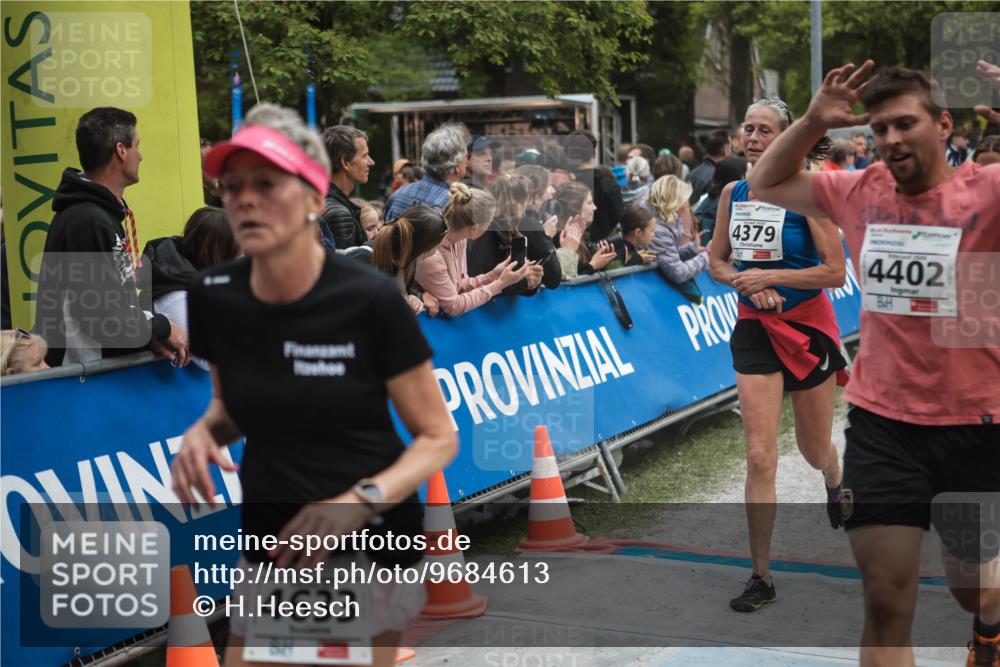 09.05.2026 - Störlauf H.Heesch http://msf.ph/oto/9684613 09.05.2026 18:52:48 Ziel 4633, 4379, 4402 meine-sportfotos.de
