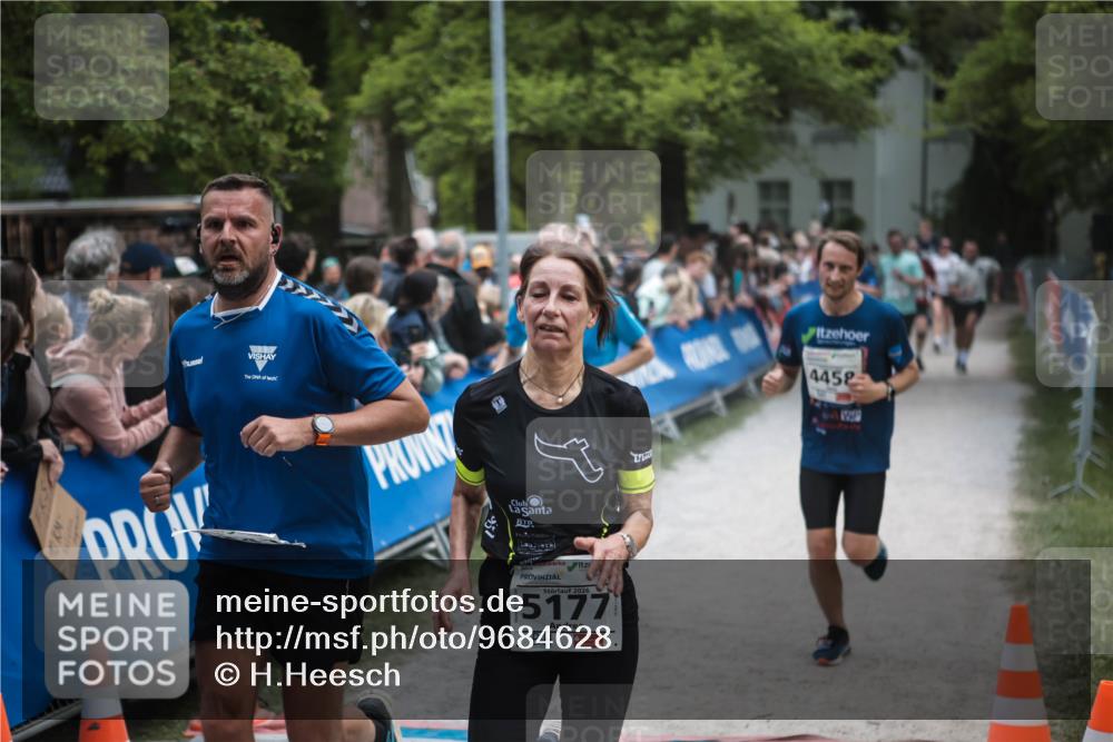 09.05.2026 - Störlauf H.Heesch http://msf.ph/oto/9684628 09.05.2026 18:53:04 Ziel 2026, 5177, 4458 meine-sportfotos.de