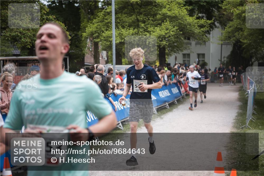 09.05.2026 - Störlauf H.Heesch http://msf.ph/oto/9684643 09.05.2026 18:53:11 Ziel 153, 5, 4643 meine-sportfotos.de
