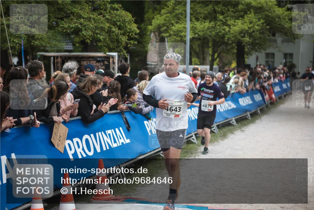 09.05.2026 - Störlauf H.Heesch http://msf.ph/oto/9684646 09.05.2026 18:53:15 Ziel 4643, 4872, 2015 meine-sportfotos.de