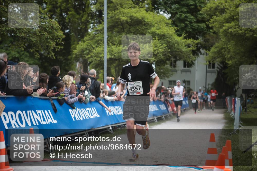 09.05.2026 - Störlauf H.Heesch http://msf.ph/oto/9684672 09.05.2026 18:53:40 Ziel 4557 meine-sportfotos.de