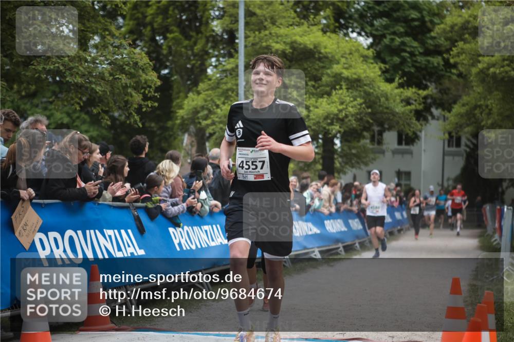 09.05.2026 - Störlauf H.Heesch http://msf.ph/oto/9684674 09.05.2026 18:53:40 Ziel 10, 3, 4557, 4540 meine-sportfotos.de