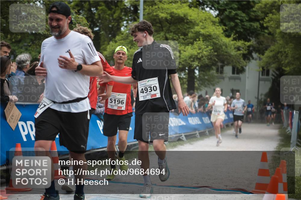 09.05.2026 - Störlauf H.Heesch http://msf.ph/oto/9684694 09.05.2026 18:53:54 Ziel 5196, 4930, 4448 meine-sportfotos.de
