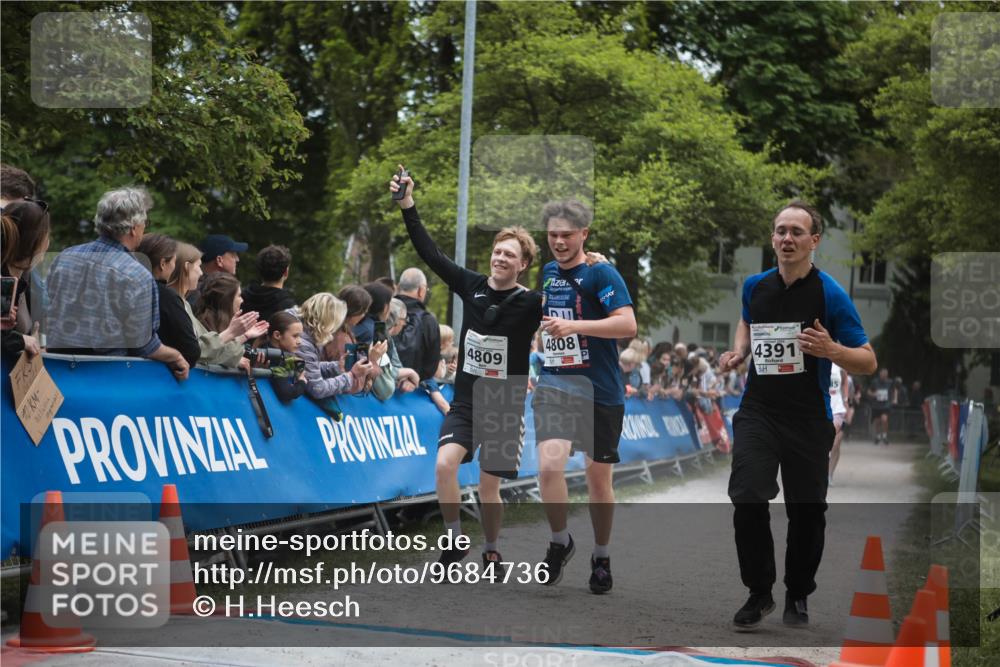 09.05.2026 - Störlauf H.Heesch http://msf.ph/oto/9684736 09.05.2026 18:54:25 Ziel 4809, 4808, 4391, 15 meine-sportfotos.de