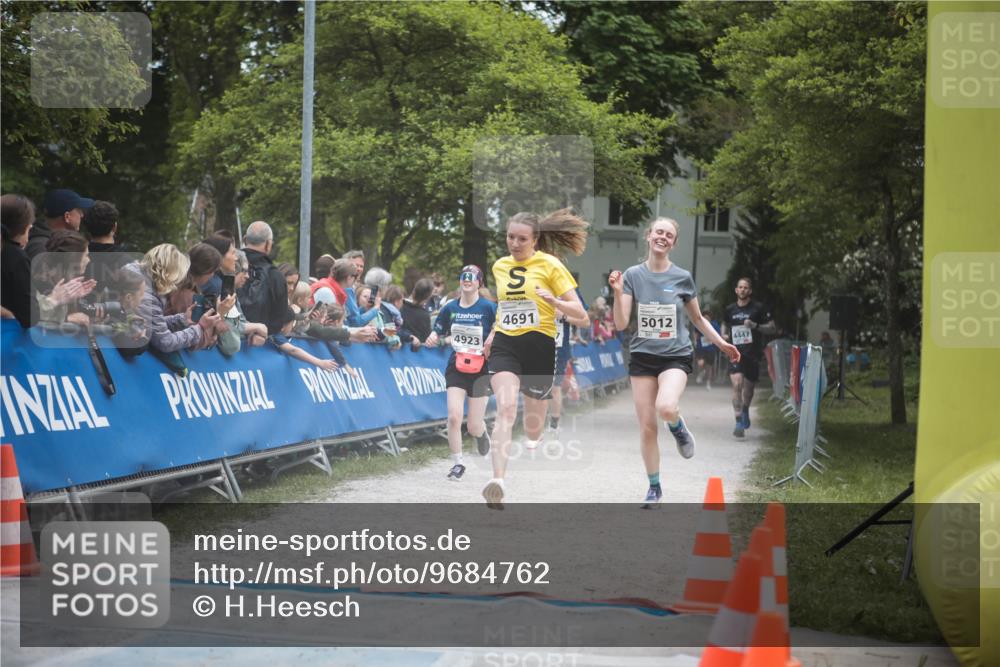 09.05.2026 - Störlauf H.Heesch http://msf.ph/oto/9684762 09.05.2026 18:54:41 Ziel 4923, 4691, 5012, 4447 meine-sportfotos.de