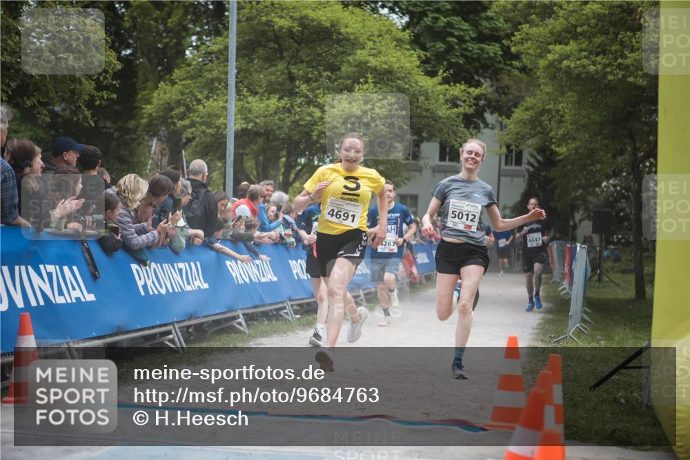 09.05.2026 - Störlauf H.Heesch http://msf.ph/oto/9684763 09.05.2026 18:54:41 Ziel 4691, 3, 4267, 5012, 4447 meine-sportfotos.de
