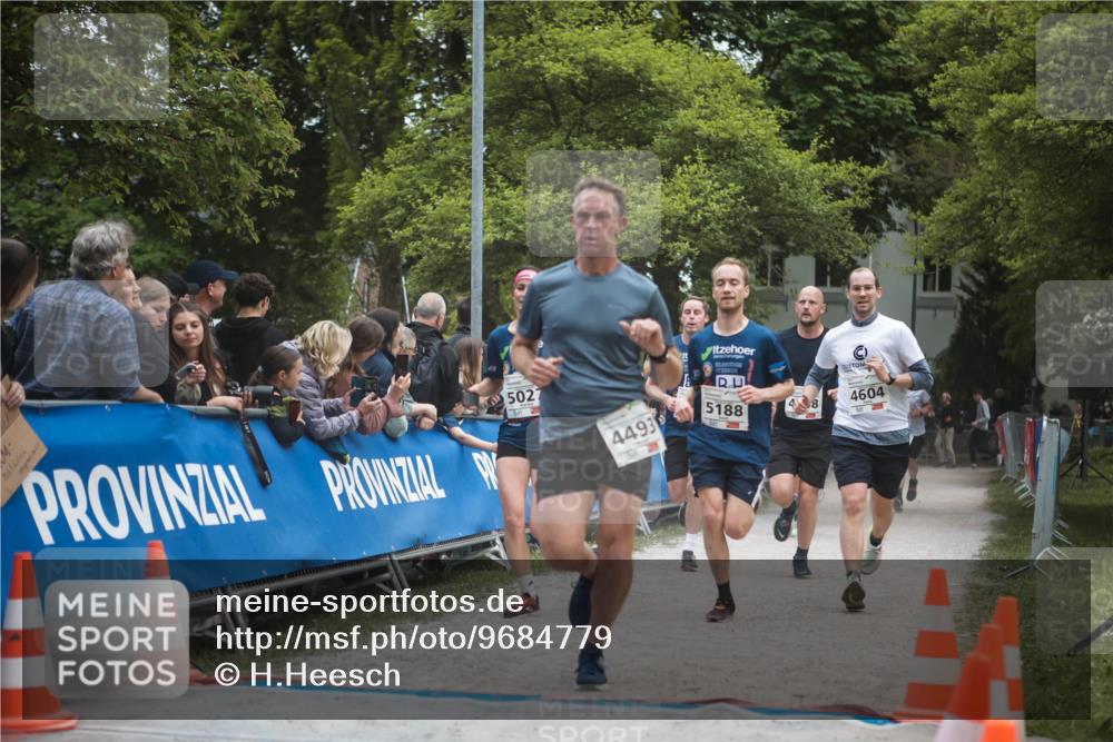 09.05.2026 - Störlauf H.Heesch http://msf.ph/oto/9684779 09.05.2026 18:54:54 Ziel 5027, 4493, 5188, 4604 meine-sportfotos.de