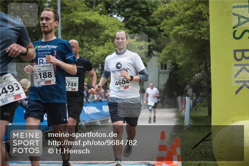09.05.2026 - Störlauf H.Heesch http://msf.ph/oto/9684782 09.05.2026 18:54:56 Ziel 1916, 493, 2026, 5188, 4748, 2026, 4604 meine-sportfotos.de