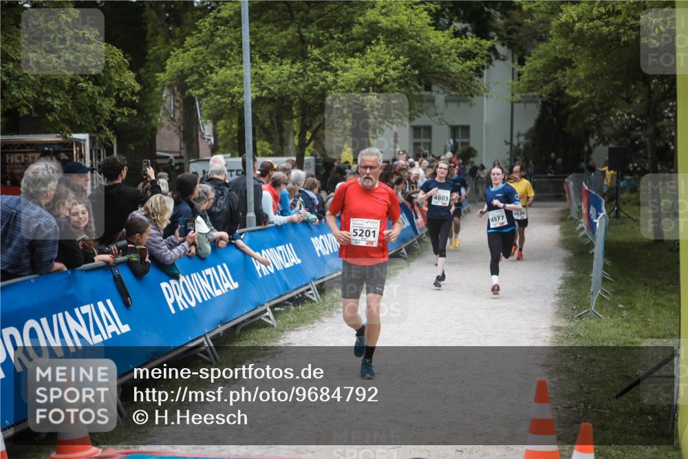 09.05.2026 - Störlauf H.Heesch http://msf.ph/oto/9684792 09.05.2026 18:55:08 Ziel 5201, 4803, 4977, 4620 meine-sportfotos.de