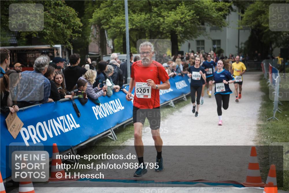 09.05.2026 - Störlauf H.Heesch http://msf.ph/oto/9684795 09.05.2026 18:55:09 Ziel 10, 5201, 4803, 4830, 4977 meine-sportfotos.de