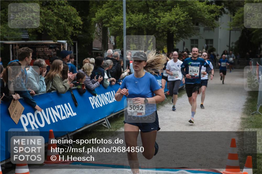 09.05.2026 - Störlauf H.Heesch http://msf.ph/oto/9684850 09.05.2026 18:56:00 Ziel 10, 5092, 4891, 4343 meine-sportfotos.de