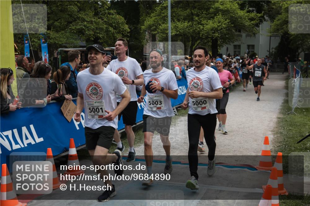 09.05.2026 - Störlauf H.Heesch http://msf.ph/oto/9684890 09.05.2026 18:56:31 Ziel 10, 43, 5001, 5003, 5000, 5131 meine-sportfotos.de