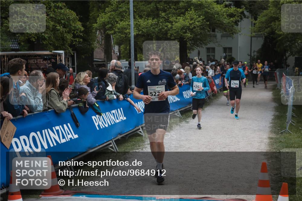 09.05.2026 - Störlauf H.Heesch http://msf.ph/oto/9684912 09.05.2026 18:56:48 Ziel 156, 5222, 426, 4799 meine-sportfotos.de