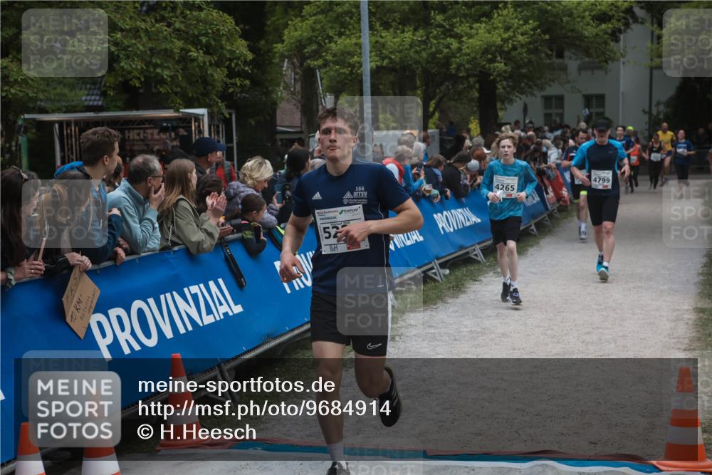 09.05.2026 - Störlauf H.Heesch http://msf.ph/oto/9684914 09.05.2026 18:56:48 Ziel 156, 52, 4265, 4799 meine-sportfotos.de