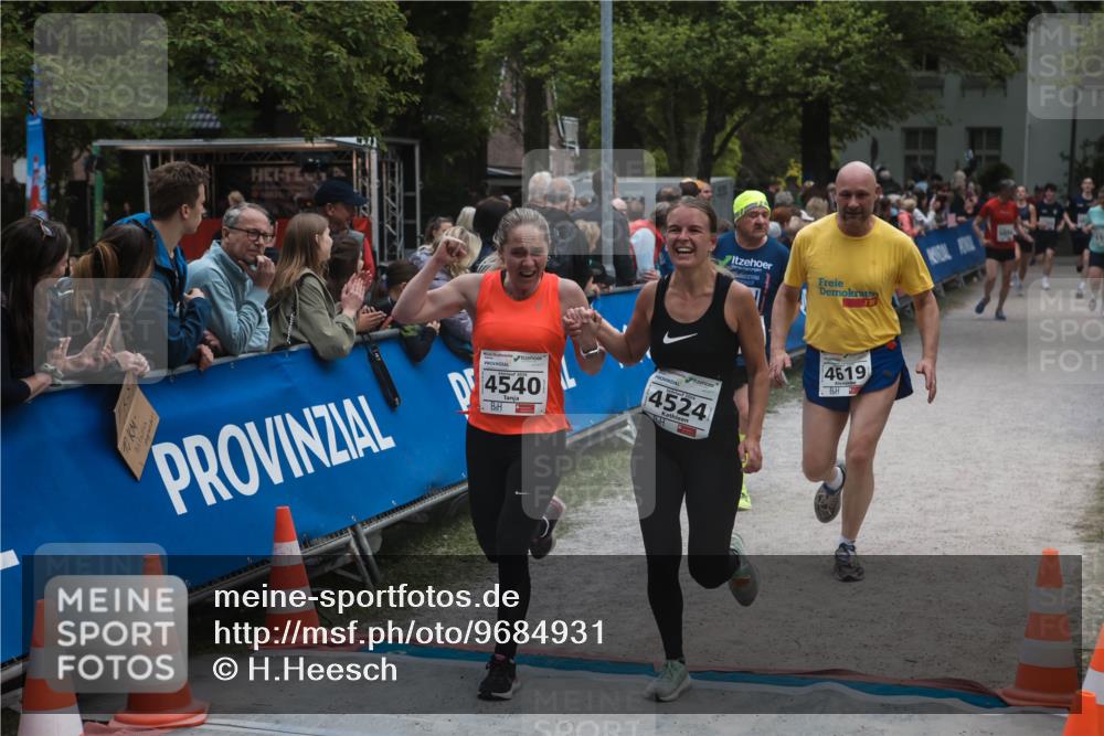 09.05.2026 - Störlauf H.Heesch http://msf.ph/oto/9684931 09.05.2026 18:56:57 Ziel 4540, 4524, 4619 meine-sportfotos.de