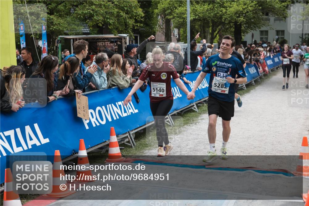 09.05.2026 - Störlauf H.Heesch http://msf.ph/oto/9684951 09.05.2026 18:57:18 Ziel 048210, 5140, 528, 4645, 4942, 479 meine-sportfotos.de