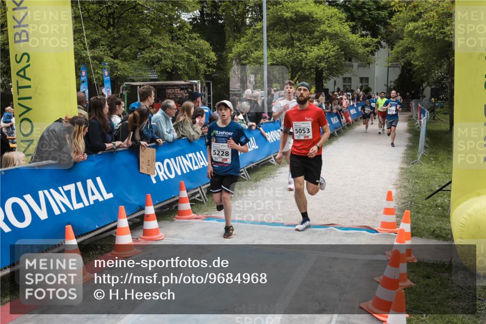 09.05.2026 - Störlauf H.Heesch http://msf.ph/oto/9684968 09.05.2026 18:57:28 Ziel 04821, 90, 5228, 5053, 42581 meine-sportfotos.de