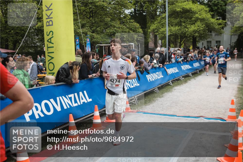 09.05.2026 - Störlauf H.Heesch http://msf.ph/oto/9684972 09.05.2026 18:57:30 Ziel 4274, 4258 meine-sportfotos.de