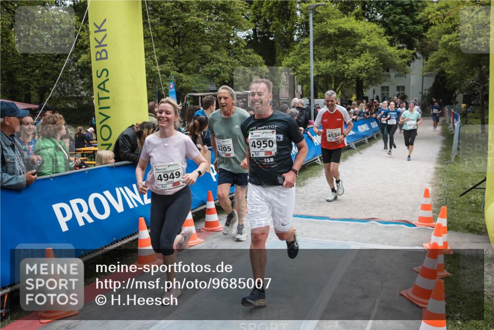 09.05.2026 - Störlauf H.Heesch http://msf.ph/oto/9685007 09.05.2026 18:57:54 Ziel 4949, 5205, 4950, 4534, 5209, 5209, 4474 meine-sportfotos.de