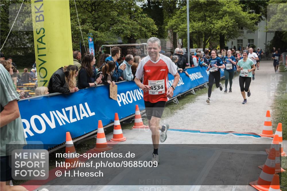 09.05.2026 - Störlauf H.Heesch http://msf.ph/oto/9685009 09.05.2026 18:57:55 Ziel 4534, 5209, 5022, 4474 meine-sportfotos.de