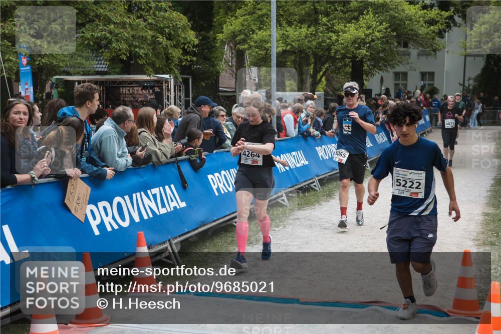 09.05.2026 - Störlauf H.Heesch http://msf.ph/oto/9685021 09.05.2026 18:58:02 Ziel 04821, 9540, 70, 3, 4264, 5065, 5222, 4871 meine-sportfotos.de