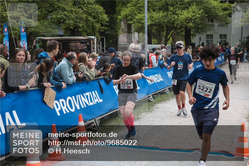 09.05.2026 - Störlauf H.Heesch http://msf.ph/oto/9685022 09.05.2026 18:58:02 Ziel 04821, 930, 4264, 65, 70, 3, 5222, 4871 meine-sportfotos.de