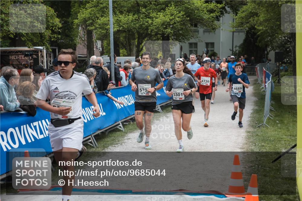 09.05.2026 - Störlauf H.Heesch http://msf.ph/oto/9685044 09.05.2026 18:58:22 Ziel 04821, 950, 2, 96, 82, 95, 533, 19, 98, 5301, 4720, 4669 meine-sportfotos.de