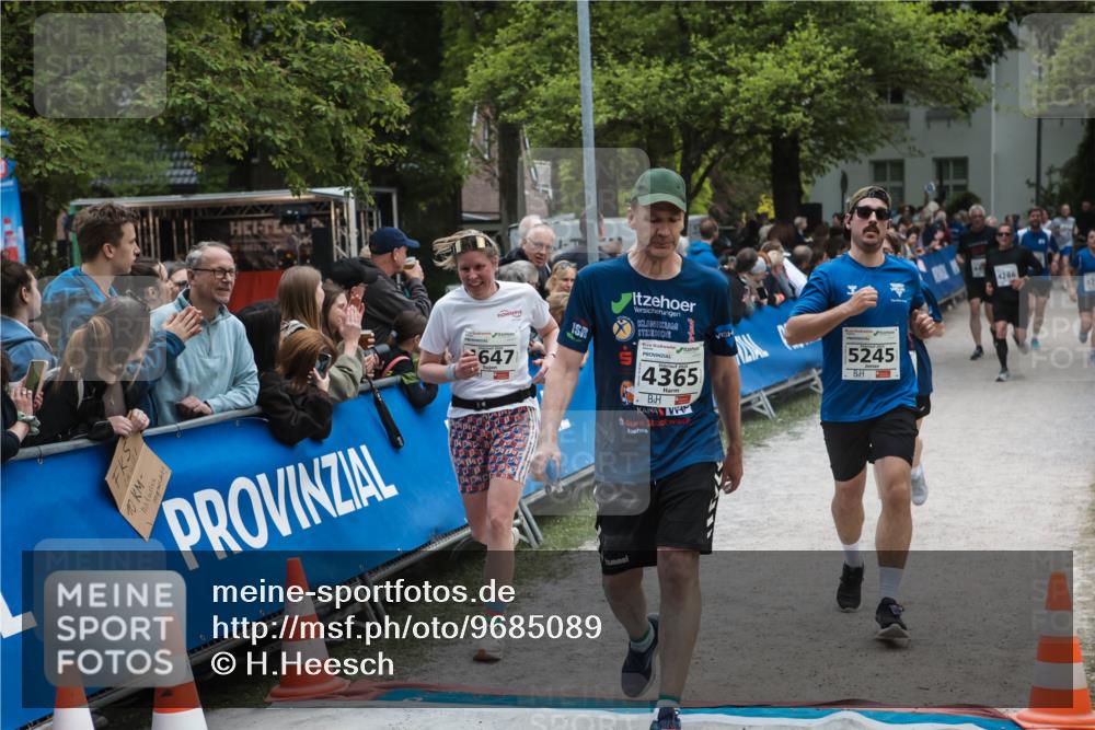 09.05.2026 - Störlauf H.Heesch http://msf.ph/oto/9685089 09.05.2026 18:58:49 Ziel 647, 4365, 5245, 4266 meine-sportfotos.de