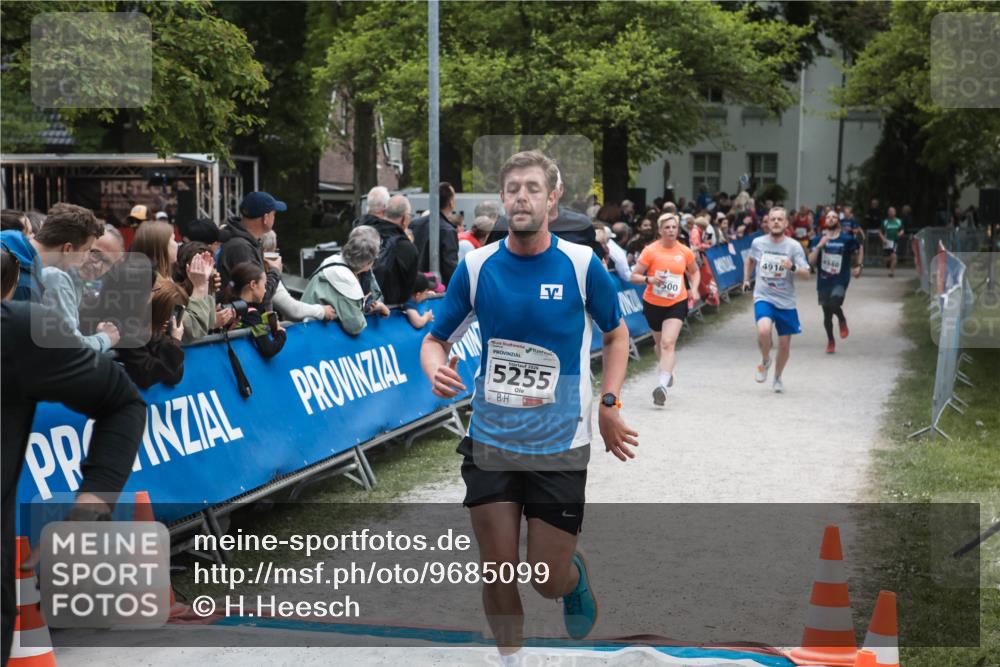 09.05.2026 - Störlauf H.Heesch http://msf.ph/oto/9685099 09.05.2026 18:58:55 Ziel 5255, 500, 4540, 4916 meine-sportfotos.de