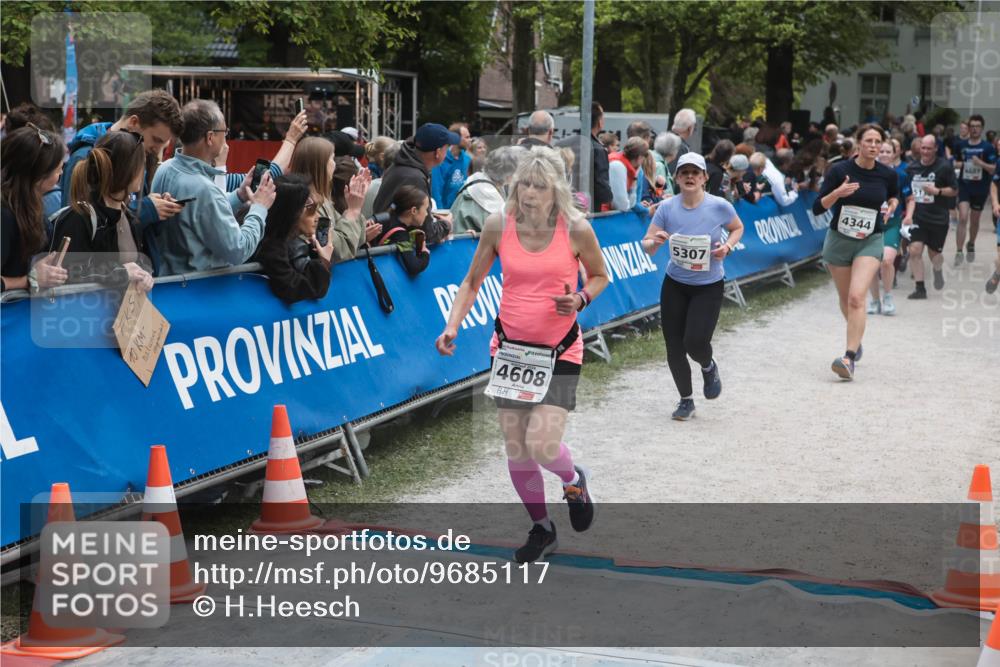 09.05.2026 - Störlauf H.Heesch http://msf.ph/oto/9685117 09.05.2026 18:59:09 Ziel 4608, 307, 4344 meine-sportfotos.de