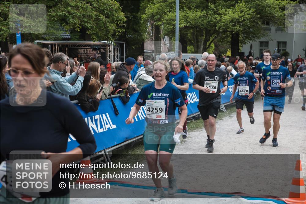 09.05.2026 - Störlauf H.Heesch http://msf.ph/oto/9685124 09.05.2026 18:59:12 Ziel 4344, 04821, 950, 4259, 5136, 4420 meine-sportfotos.de