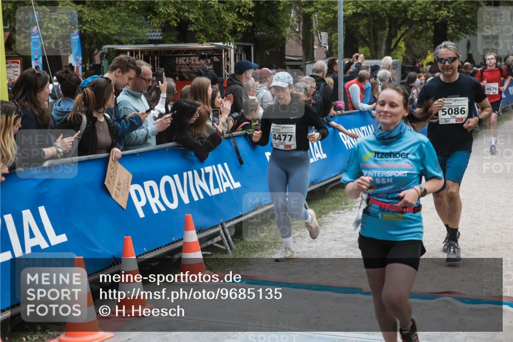 09.05.2026 - Störlauf H.Heesch http://msf.ph/oto/9685135 09.05.2026 18:59:21 Ziel 27, 04821, 95, 4477, 2018, 5086, 4676 meine-sportfotos.de
