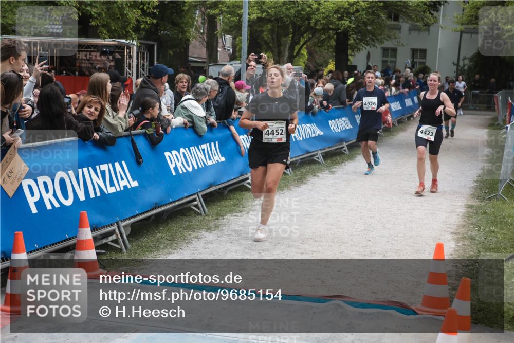 09.05.2026 - Störlauf H.Heesch http://msf.ph/oto/9685154 09.05.2026 18:59:33 Ziel 10, 22, 04821, 9560, 4452, 4926, 4433 meine-sportfotos.de